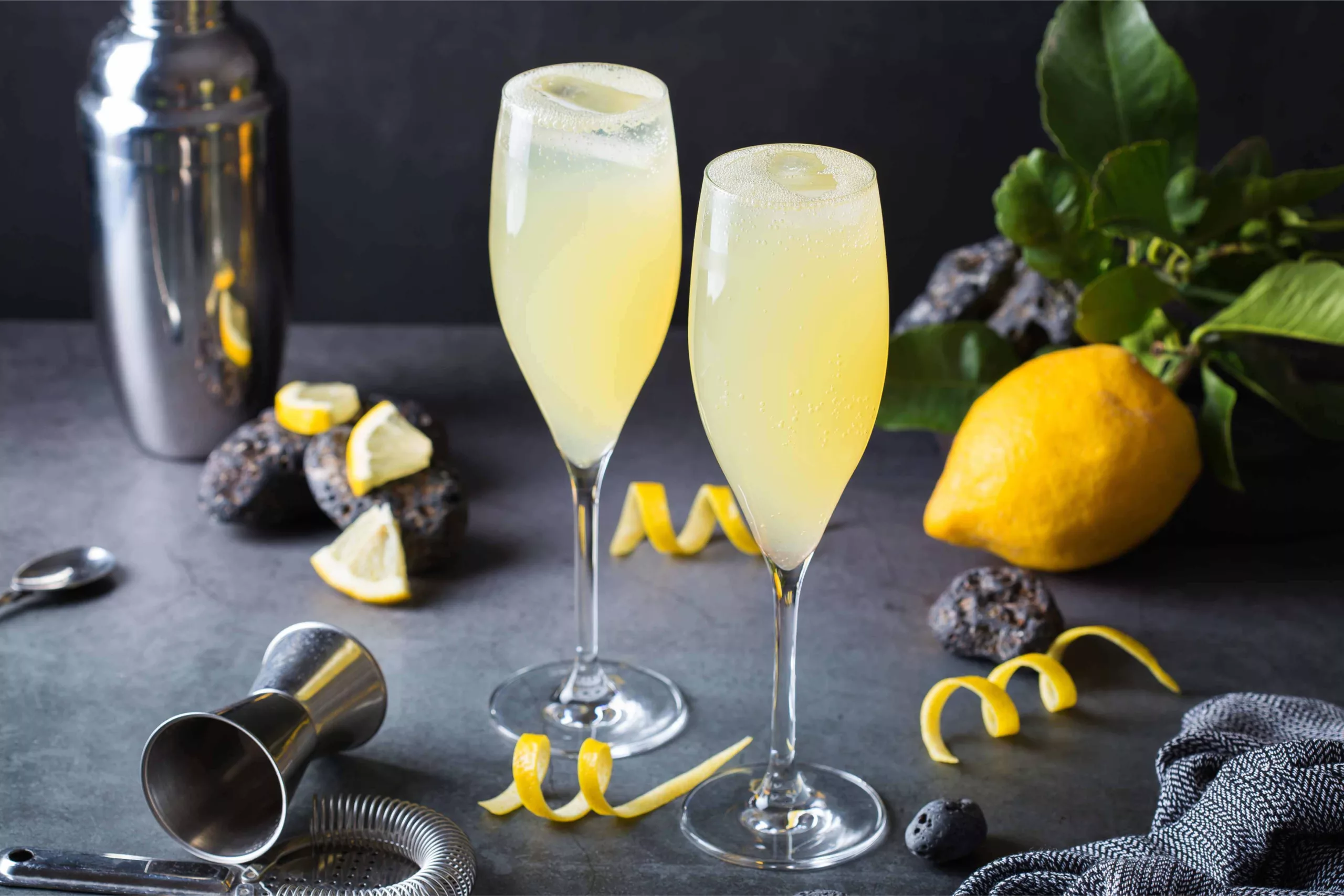 Cheers to a Sparkling New Year: Cocktails for a Night to Remember